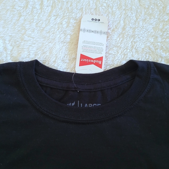 Brew🍺 City🏙 Budweiser Graphic Tee👕 - NWT - Picture 3 of 12